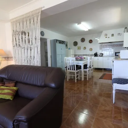 Beguest Lagoon House Daire