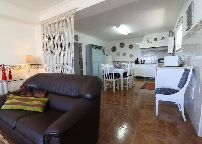 Beguest Lagoon House Apartment